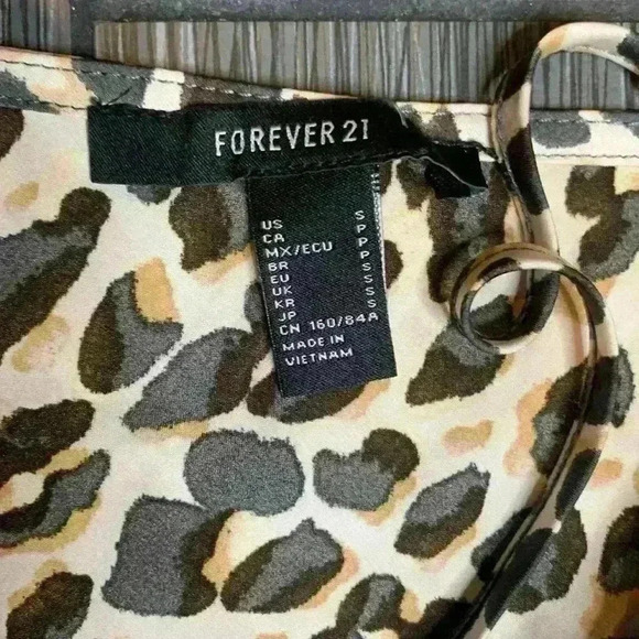 Forever 21 Tan Brown Leopard Print Woven Side Slit Asymmetrical Midi Dress Sz S - Picture 4 of 9